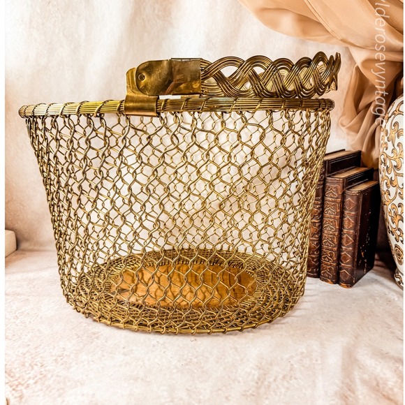 1960's French Woven Chain Link Large Brass Basket - Picture 2 of 7